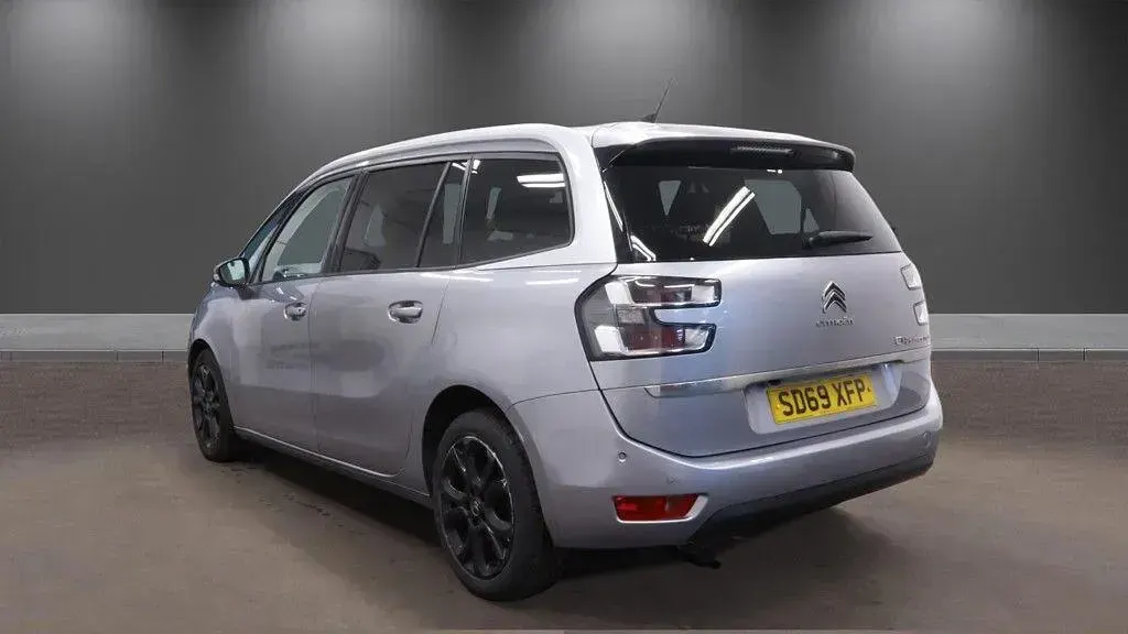 Used Citroën C4 SpaceTourer Flair 130 HP (95 kW) 2019 Grey MPV
