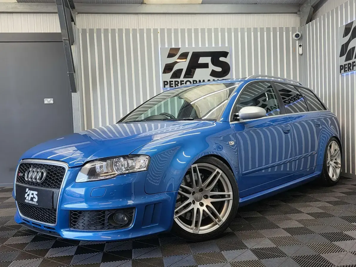 Used Audi RS4 Comfort 420 HP (308 kW) 2006 Blue Estate
