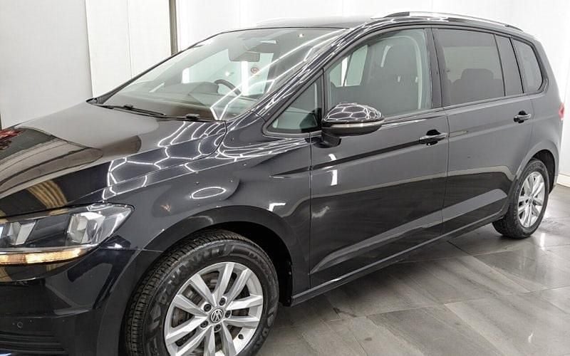 Used VW Touran SE 116 HP (85 kW) 2019 MPV