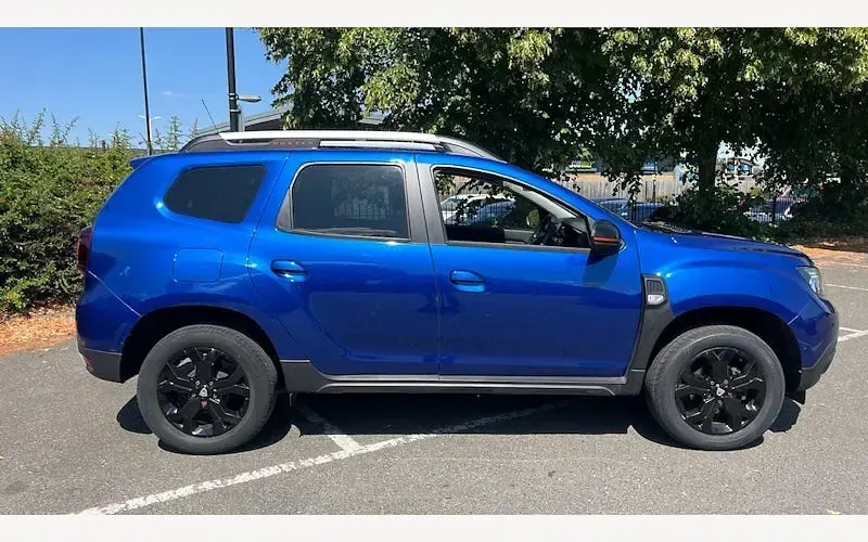 Used Dacia Duster Extreme 90 HP (66 kW) 2022 Blue SUV