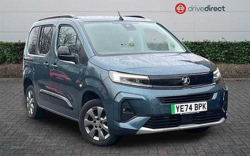 Used Vauxhall Combo Ultimate 100 kW (136 HP) 2024 Blue Estate
