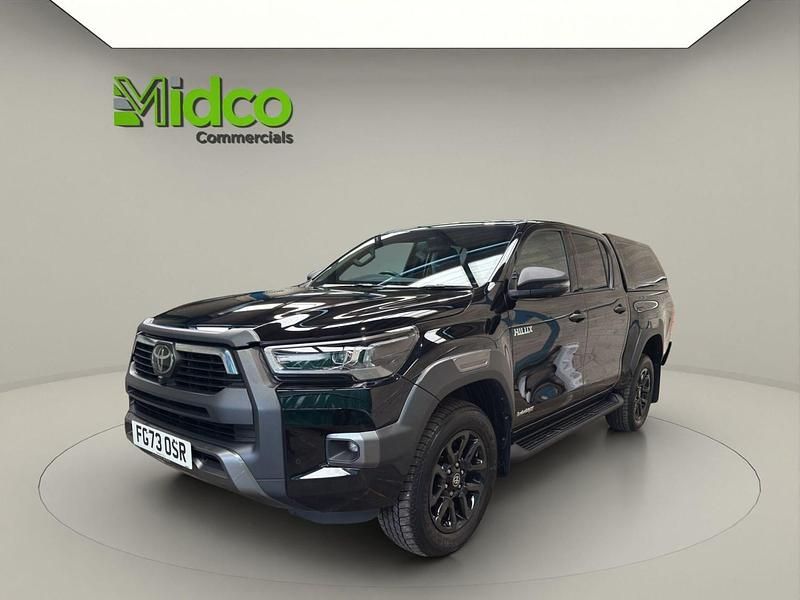 Used Toyota HiLux 200 HP (147 kW) 2023 Black Pickup