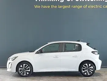 Used Peugeot 208 Style 101 HP (74 kW) 2025 White Hatchback