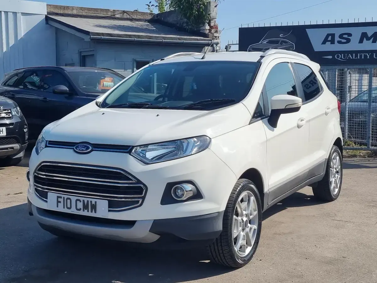 Used Ford Ecosport Titanium 125 HP (91 kW) 2015 White SUV