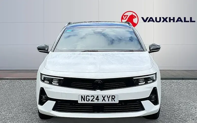 Used Vauxhall Astra Ultimate 131 HP (96 kW) 2026 Estate
