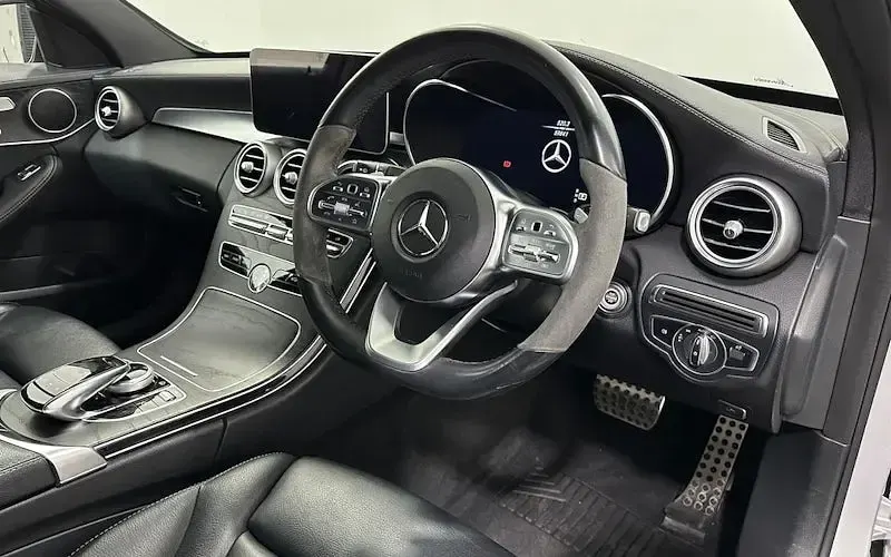 Used Mercedes C220 AMG Line Premium 194 HP (142 kW) 2021 Silver Sedan