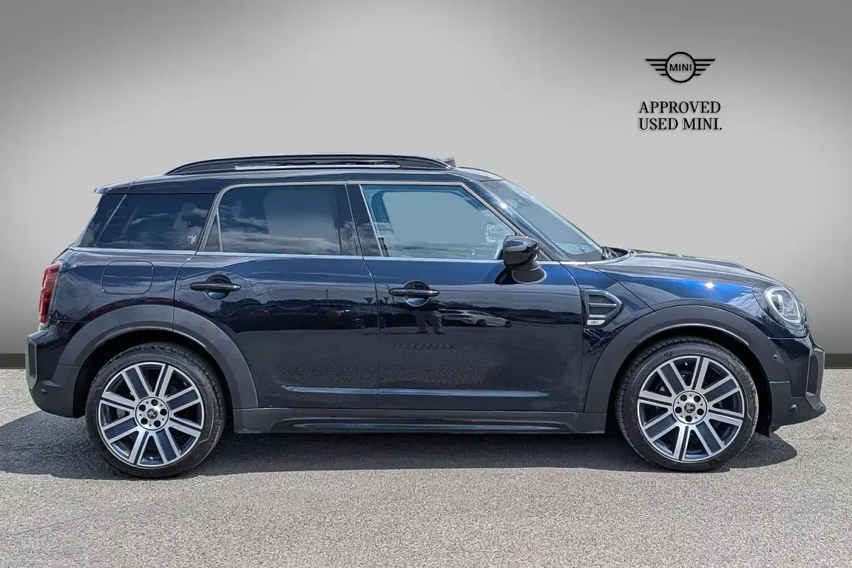 Used Mini Cooper Countryman Exclusive 134 HP (98 kW) 2023 Black SUV