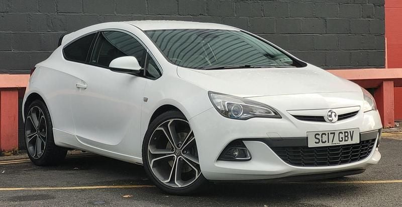 White Used 2017 Vauxhall Astra GTC Edition Hatchback | £6,499 (Fair price) - Image 1/4