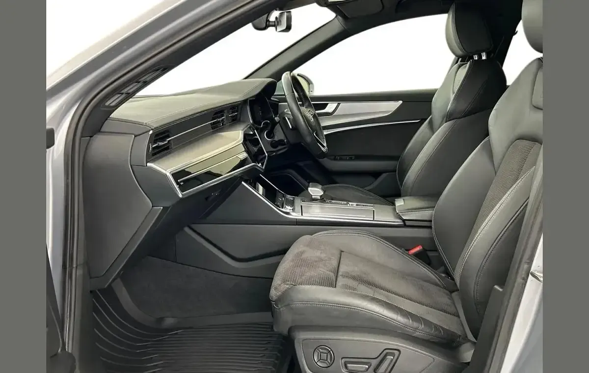 Used Audi A6 S-Line 200 HP (147 kW) 2019 Silver Estate