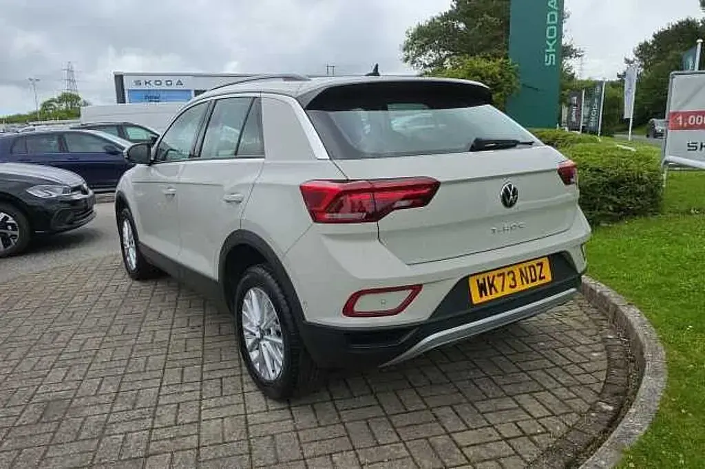 Used VW T-Roc Life 150 HP (110 kW) 2023 Grey SUV