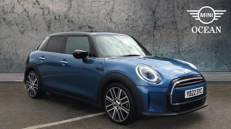 Used Mini Cooper Exclusive 134 HP (98 kW) 2022 Blue Hatchback