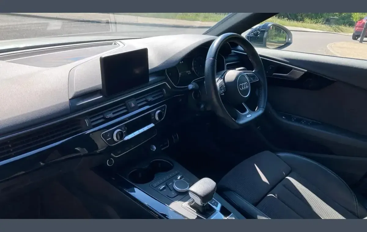 Used Audi A4 Black Edition 150 HP (110 kW) 2019 Ibis white Sedan