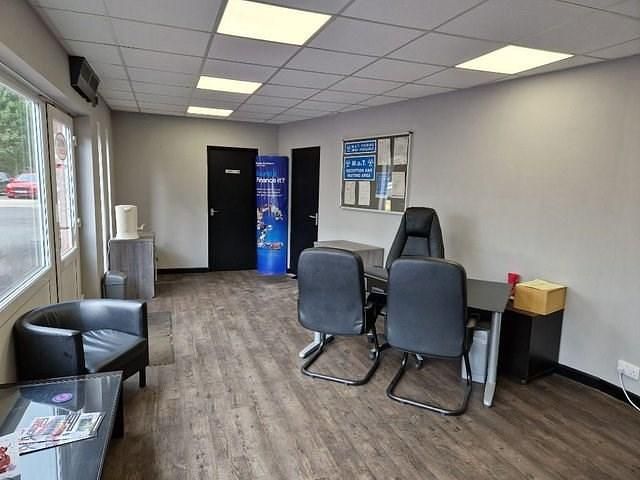 Used Land Rover Discovery 4 HSE 256 HP (188 kW) 2015 SUV