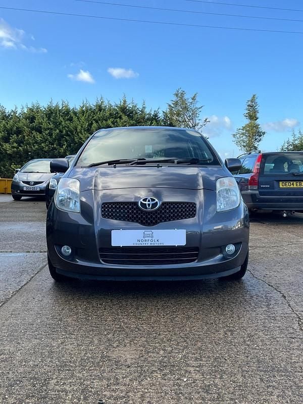 Used Toyota Yaris 2007 Grey Hatchback
