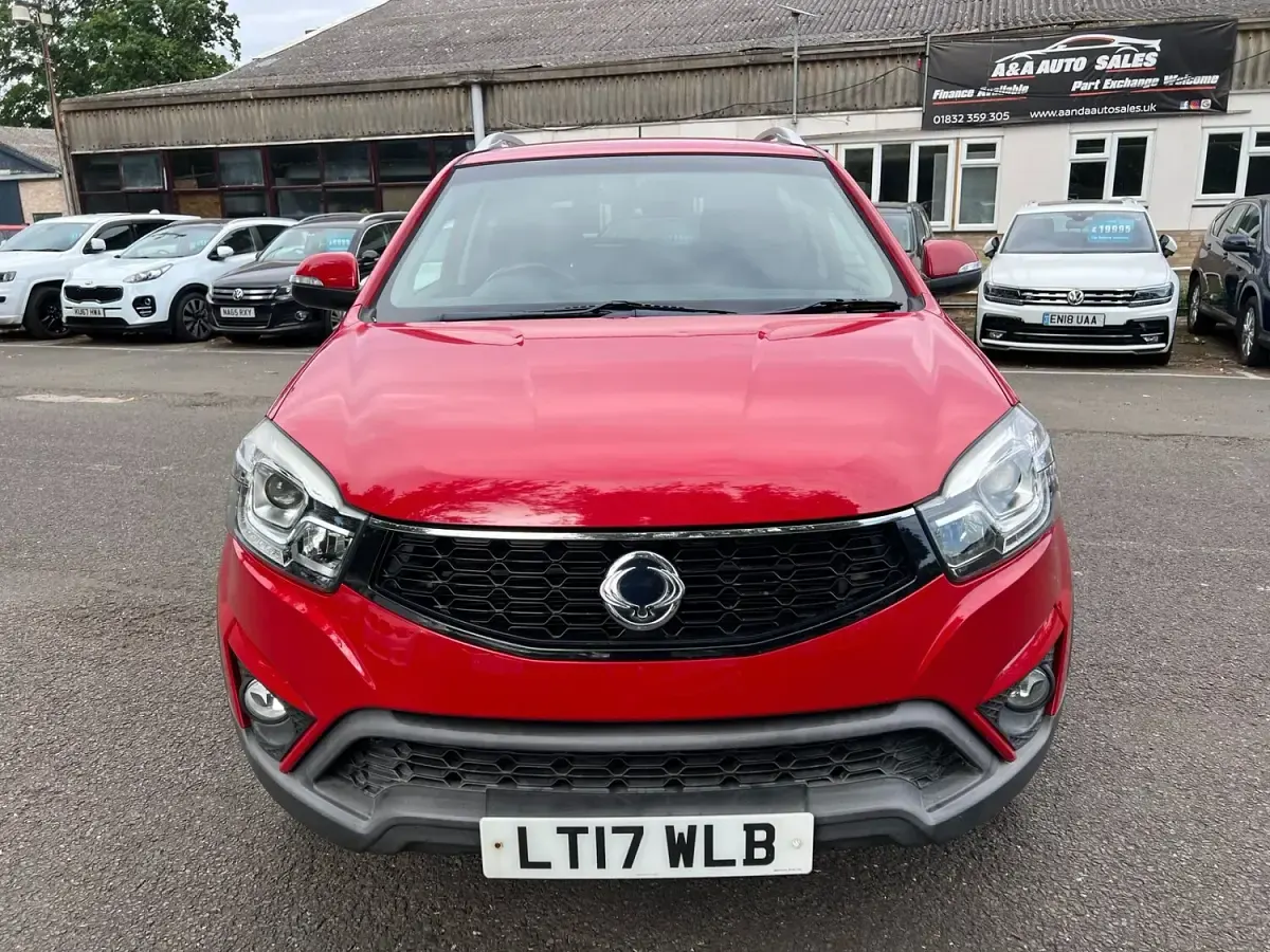 Used SsangYong Korando 178 HP (130 kW) 2017 Red Estate