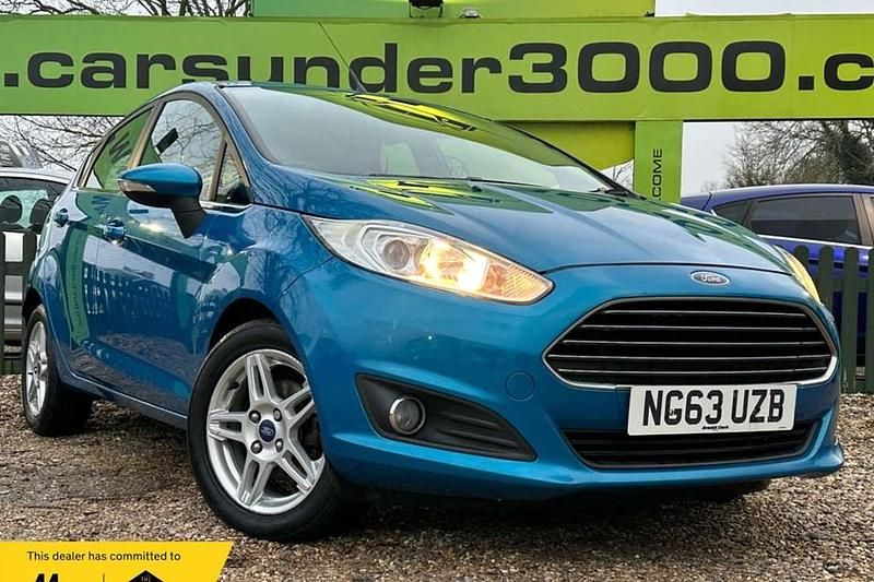 Used Ford Fiesta Zetec 2014 Blue Hatchback