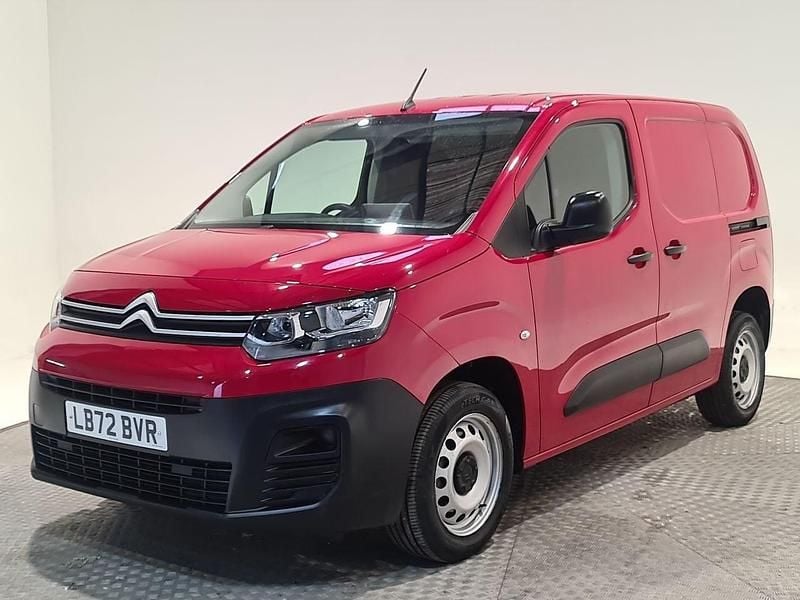 Used Citroën Berlingo PureTech 110 HP (80 kW) 2023 Red MPV