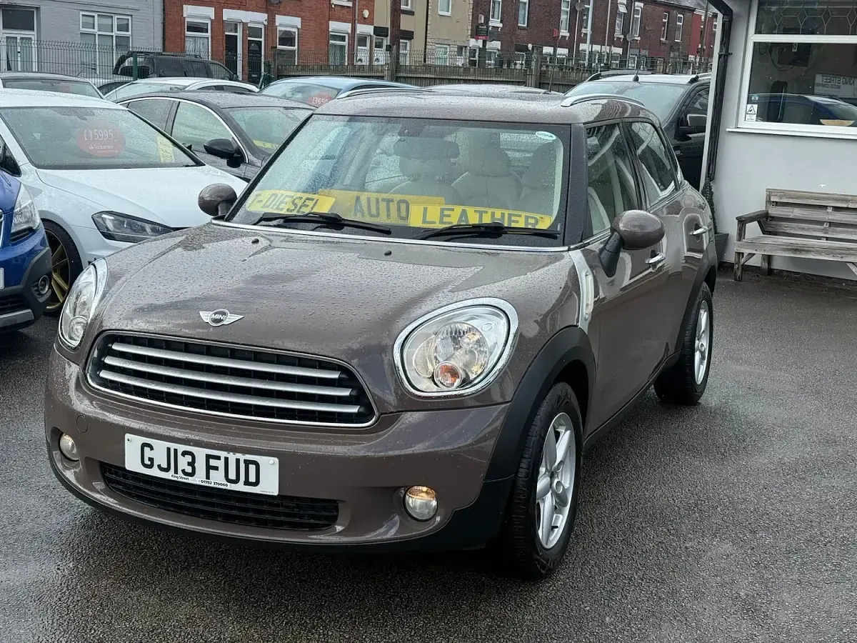 Used Mini Cooper D 2013 Brown Hatchback