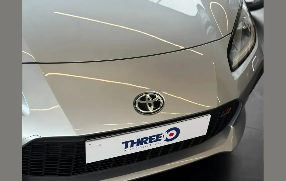 Used Toyota GR86 232 HP (170 kW) 2023 Silver Coupe