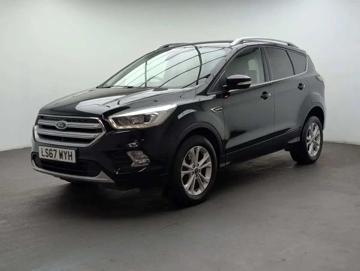 Used Ford Kuga Titanium 120 HP (88 kW) 2017 Black SUV