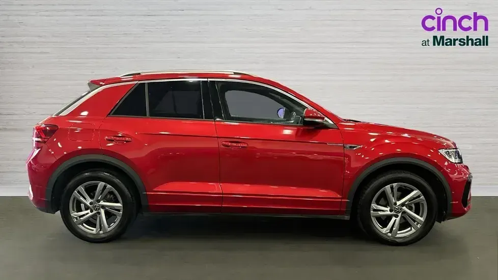 Used VW T-Roc R-line 150 HP (110 kW) 2024 Red SUV