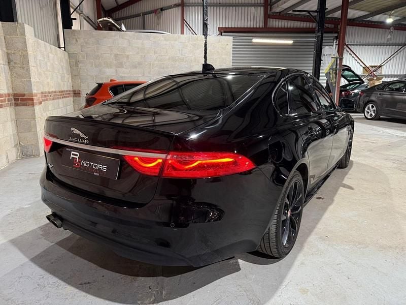 Used Jaguar XF R-Sport 180 HP (132 kW) 2016 Black Sedan