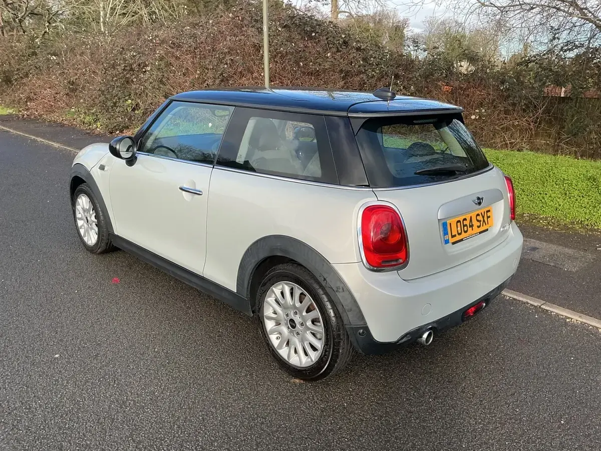 Used Mini Cooper D Hatch 2014 Silver Hatchback
