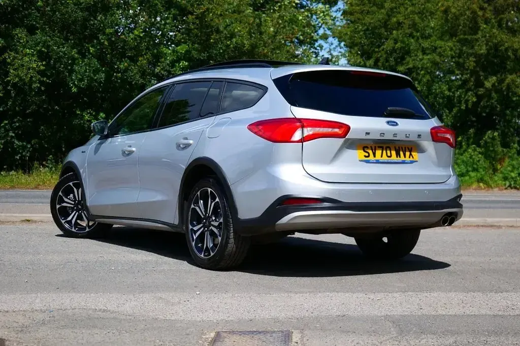 Used Ford Focus Active X 120 HP (88 kW) 2020 Silver Estate
