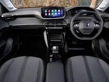 Used Peugeot 208 Allure 101 HP (74 kW) 2024 White Hatchback