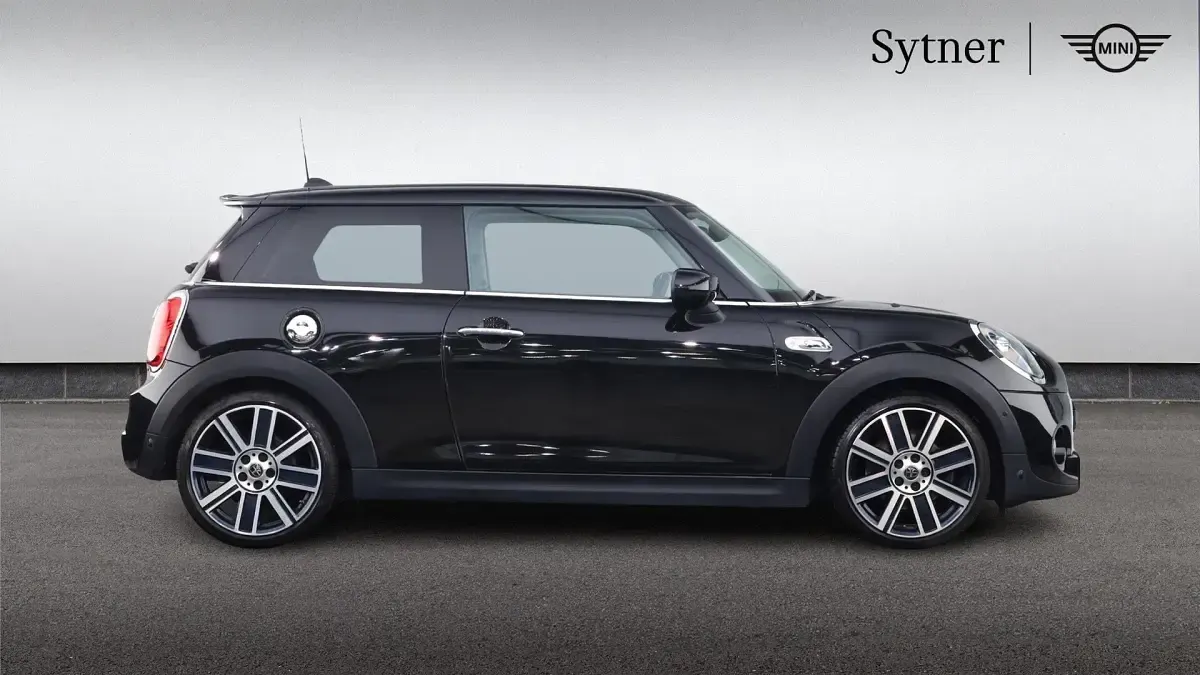 Usado Mini Cooper S Exclusive 189 HP (139 kW) 2020 Preto Citadino