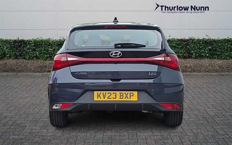 Used Hyundai i20 SE 101 HP (74 kW) 2023 Grey Hatchback