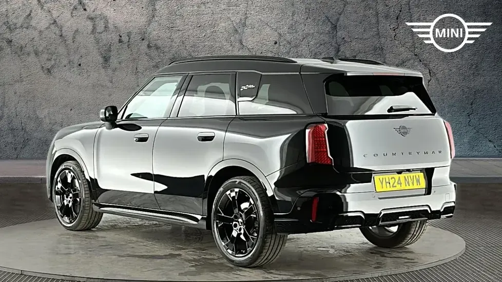 Used Mini Countryman 168 HP (123 kW) 2024 Black SUV