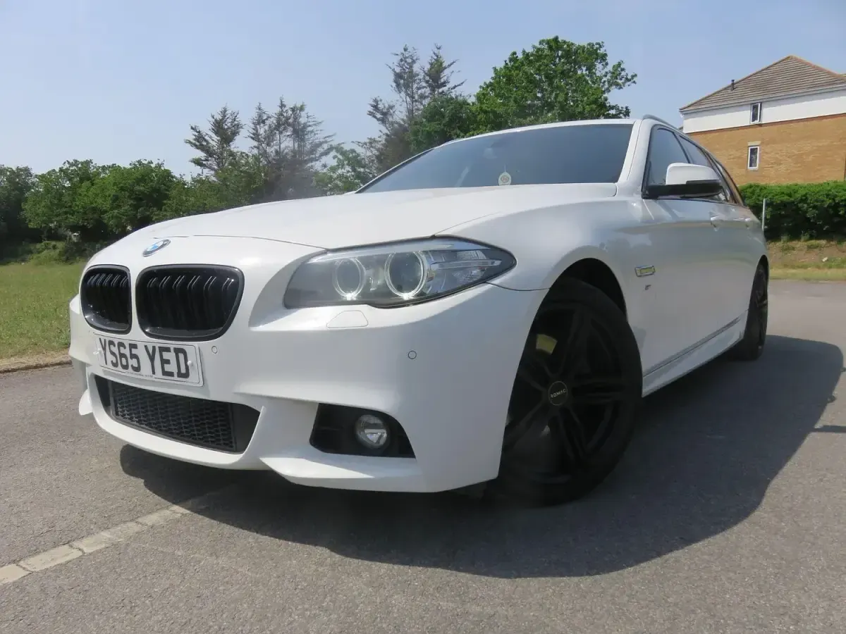 Used BMW 520 M Sport 2015 White Estate