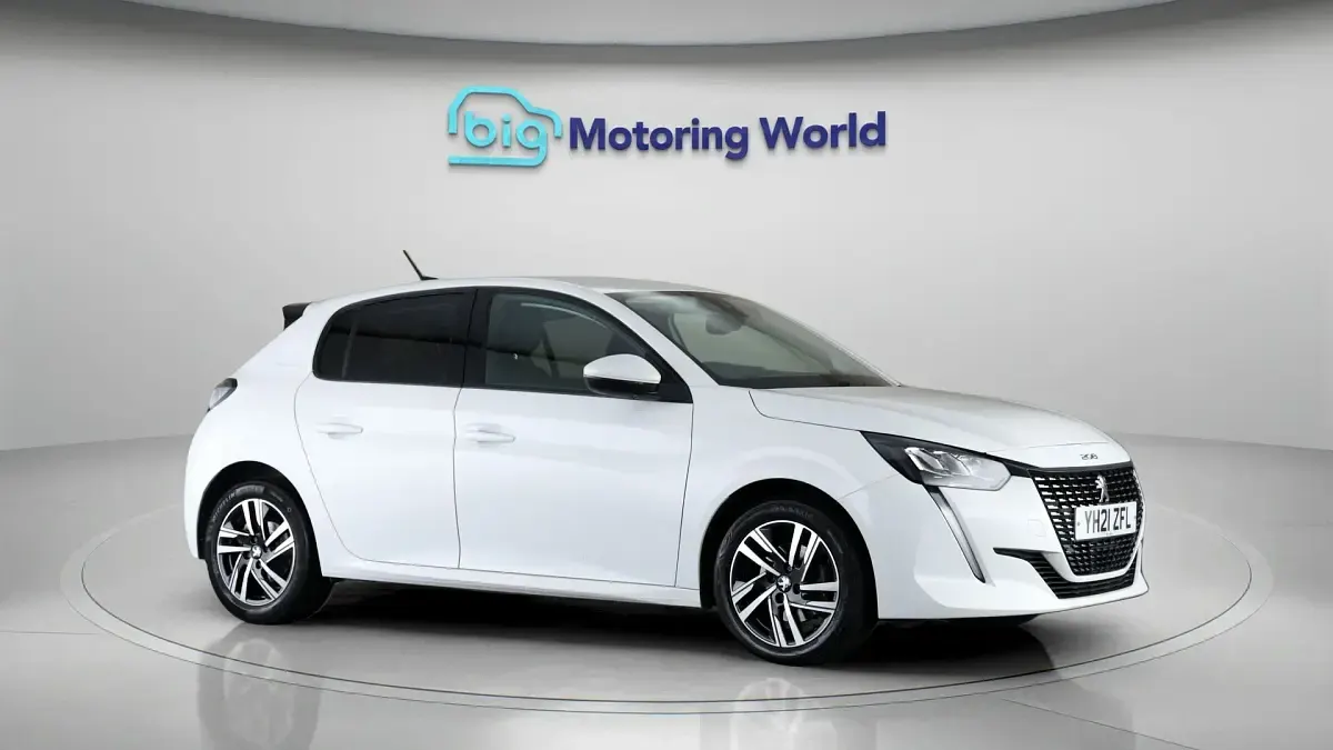 Used Peugeot 208 Allure Premium 131 HP (96 kW) 2021 Hatchback