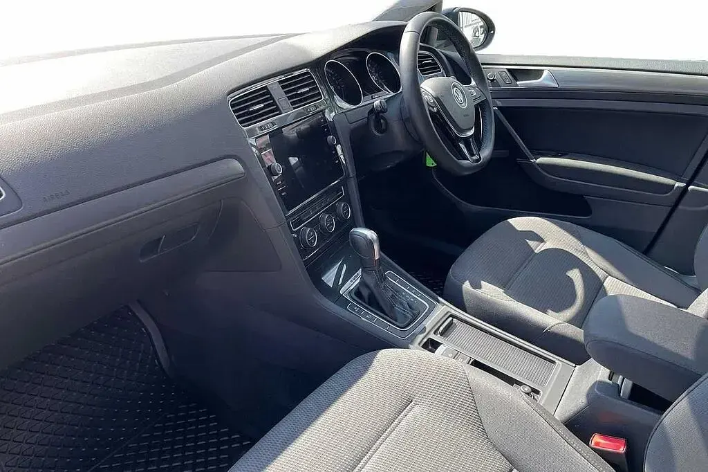 Used VW Golf VII 99 kW (135 HP) 2020