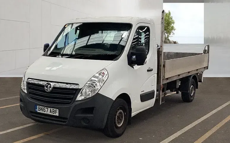 Second-hand Vauxhall Movano 130 CP (95 kW) 2018 Alb Monovolum
