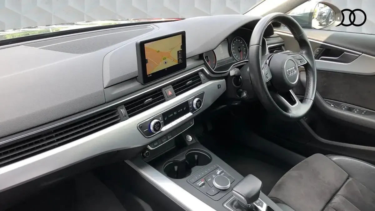 Usado Audi A4 Sport 187 CV (137 kW) 2016 Gris Familiar
