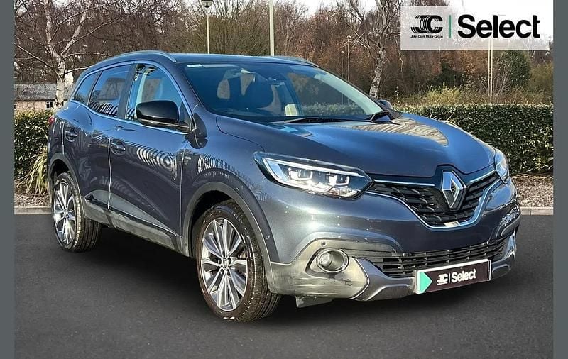 Grey Used 2017 Renault Kadjar Signature S SUV | £10,995 (Fair price) - Image 1/4
