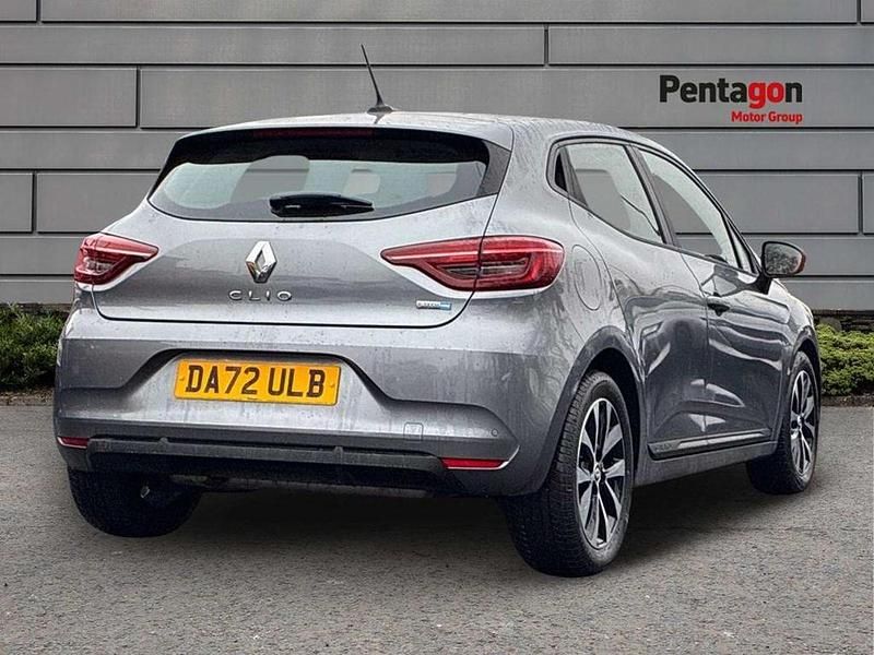 Używany Renault Clio V Evolution 143 KM (105 kW) 2022 Szary Hatchback