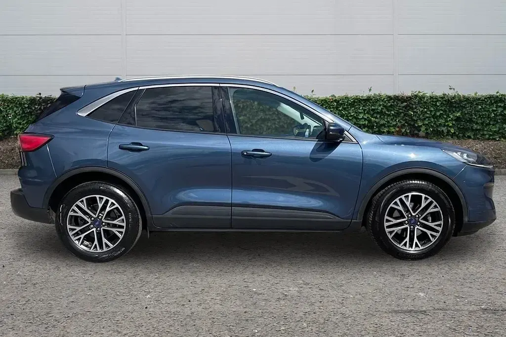Used Ford Kuga Titanium 2022 Blue SUV