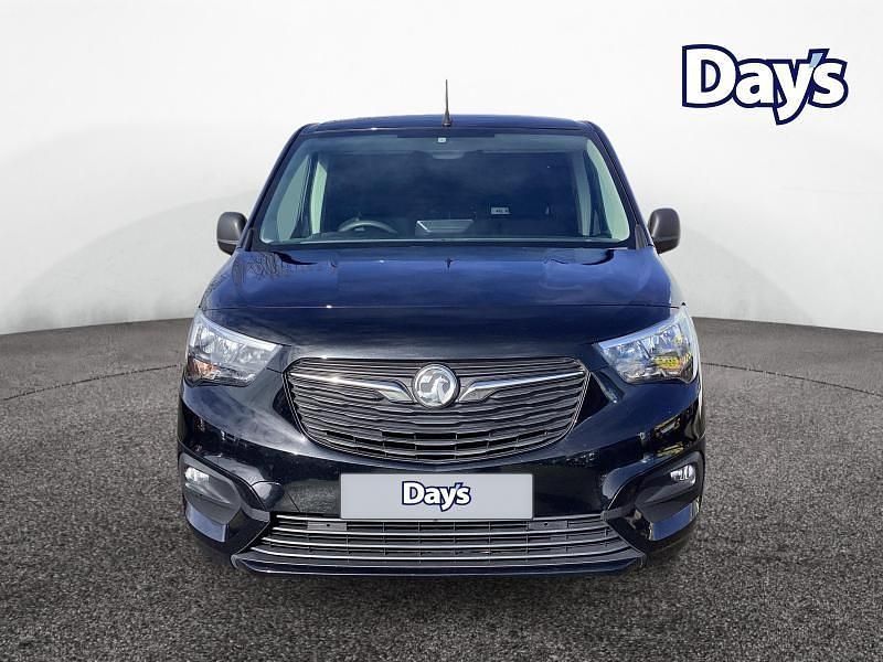 Used Vauxhall Combo Sportive 130 HP (95 kW) 2022 Black MPV