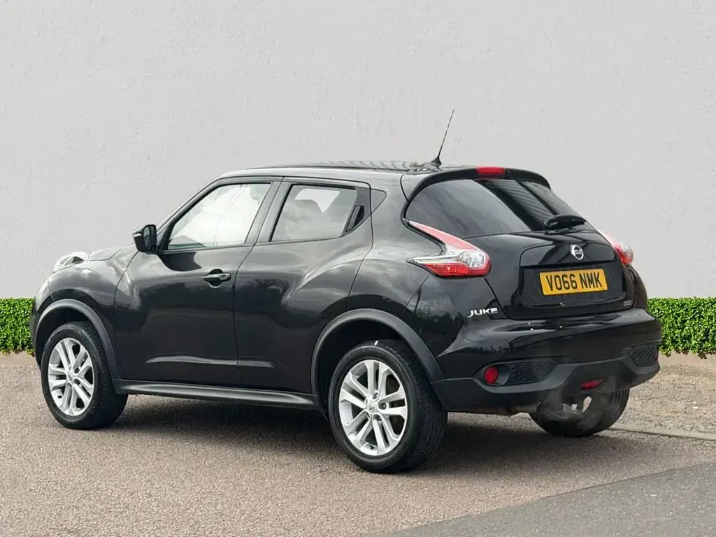 Used Nissan Juke N-Connecta 115 HP (84 kW) 2016 Black SUV