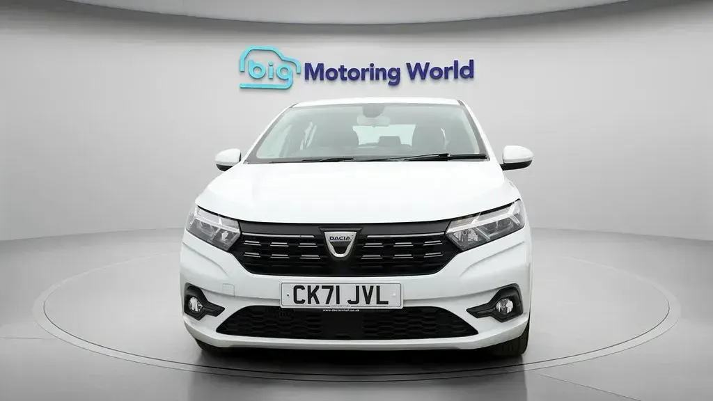 Gebraucht Dacia Sandero Comfort 90 PS (66 kW) 2021 Weiß Kleinwagen