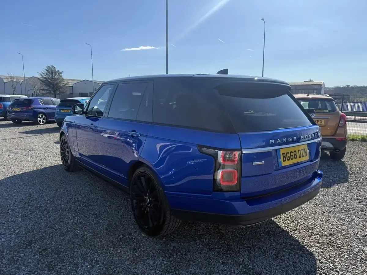 Used Land Rover Range Rover Autobiography 339 HP (249 kW) 2018 Blue SUV
