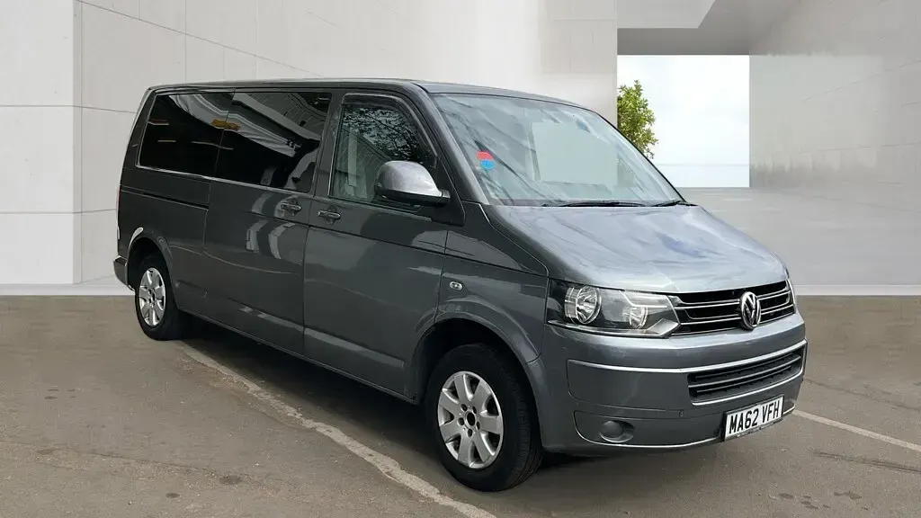 Used VW Shuttle SE 140 HP (102 kW) 2012 Grey MPV