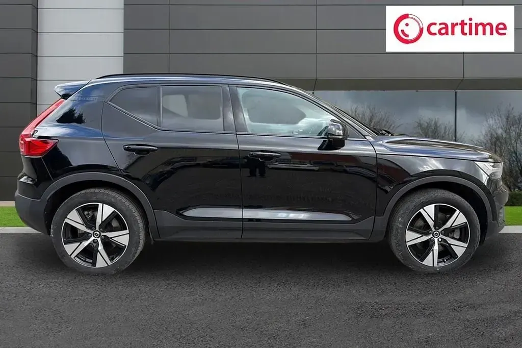 Usado Volvo XC40 300 kW (408 HP) 2021 Preto SUV