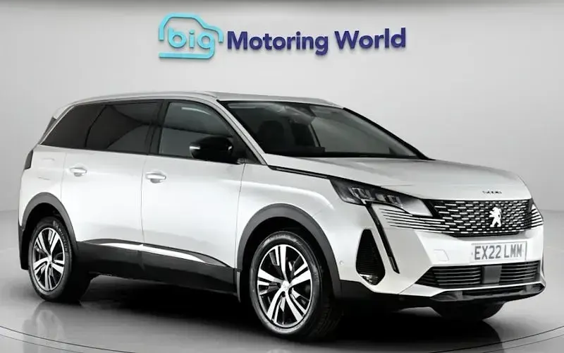Gebraucht Peugeot 5008 Allure Premium 131 PS (96 kW) 2022 SUV