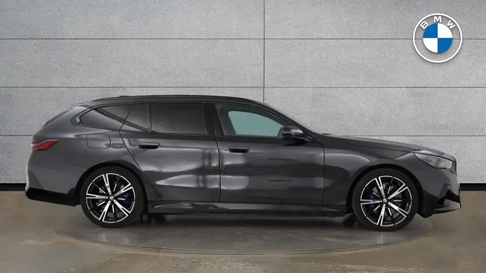 Used BMW 530e M Sport 295 HP (216 kW) 2026 Grey Estate