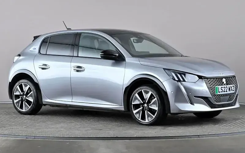 Usado Peugeot e-208 GTi 100 kW (136 CV) 2022 Utilitario