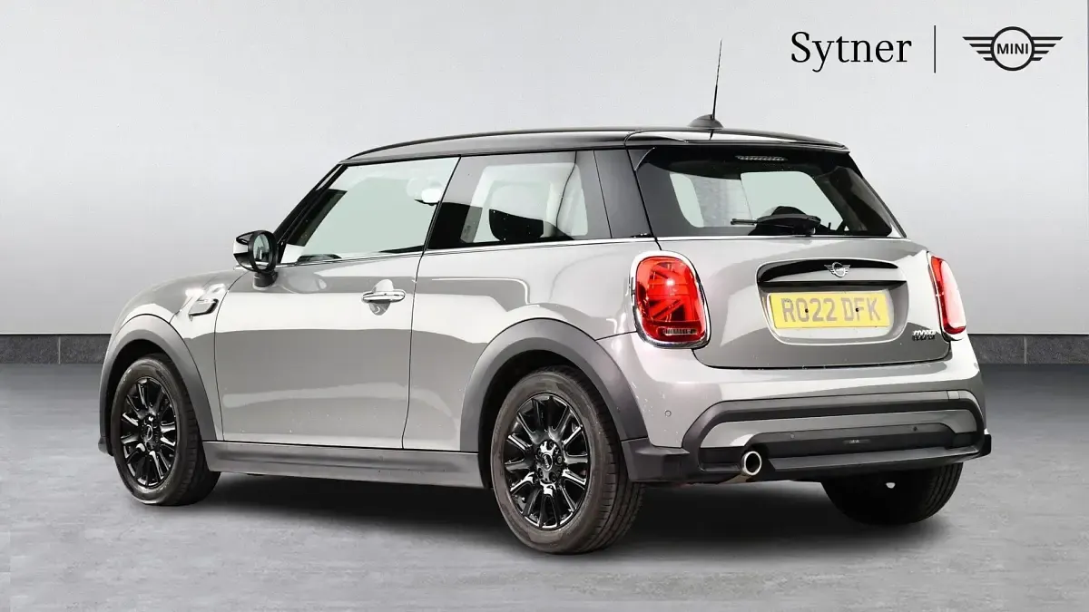 Used Mini Cooper Classic 134 HP (98 kW) 2022 Grey Hatchback